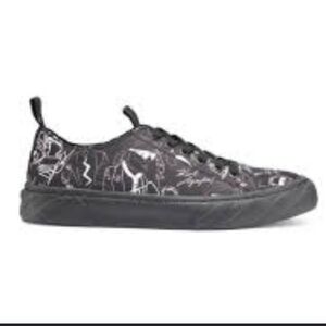 Karl Lagerfeld Paris low top logo print men's size 10.5